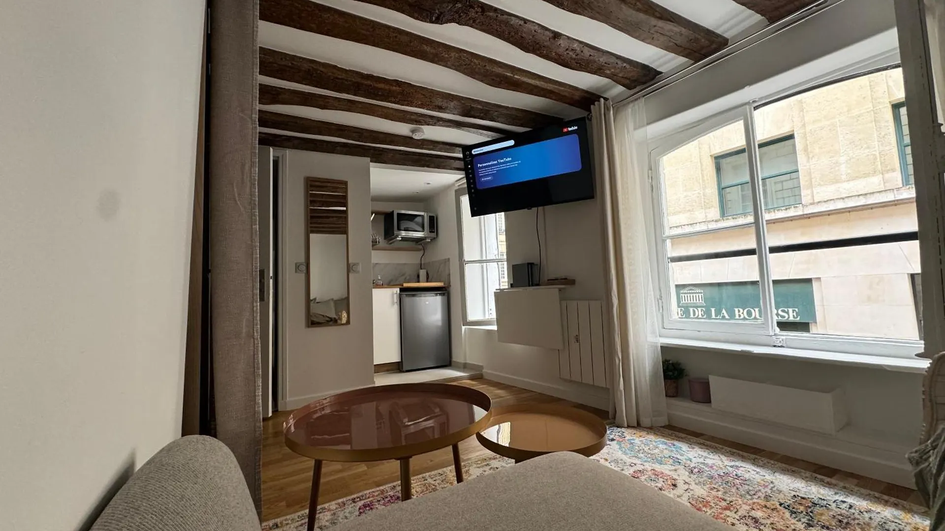 Studio Tout Equipe Bourse Paris 0*,  France