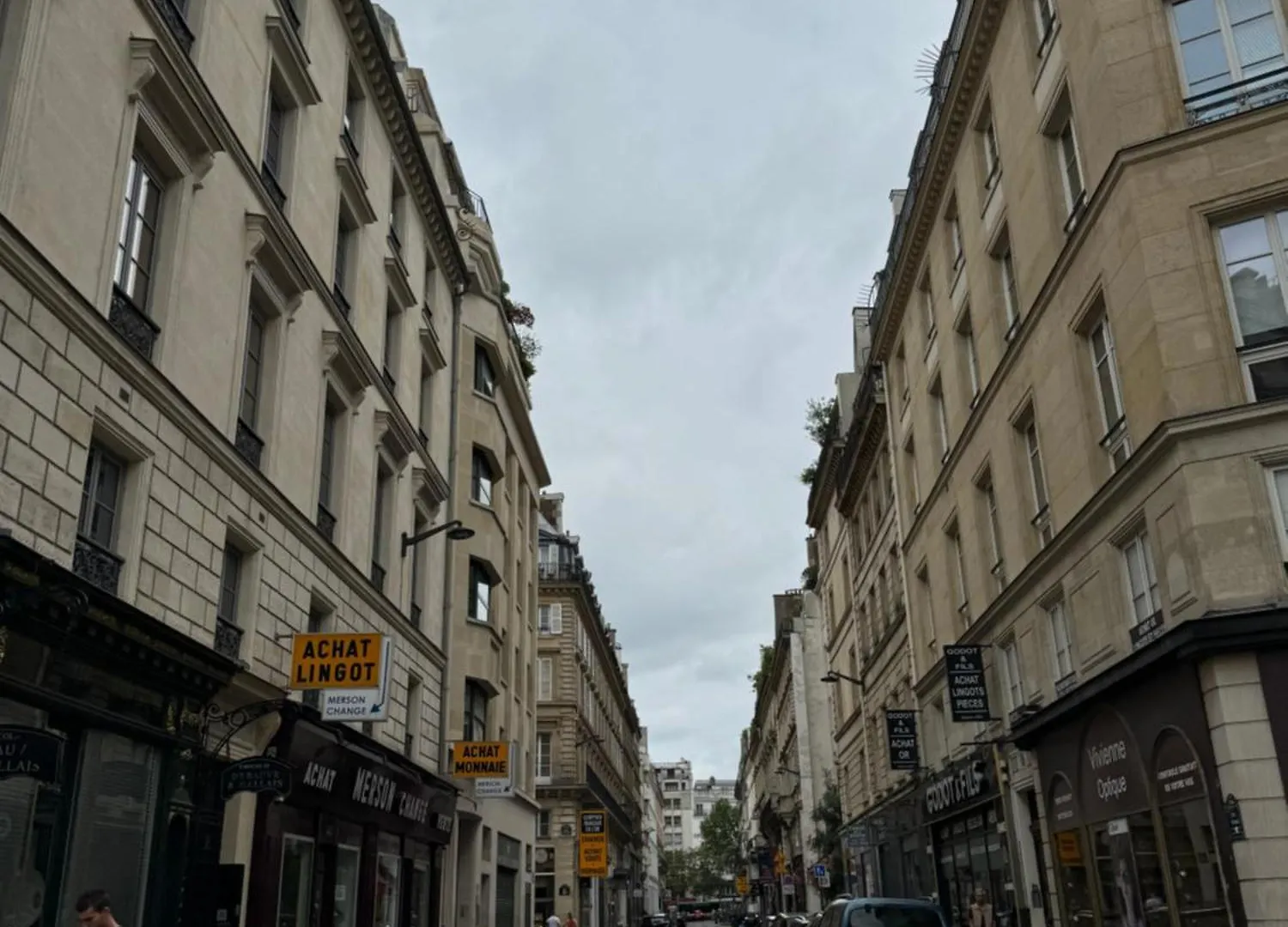 Studio Tout Equipe Bourse Paris Apartment